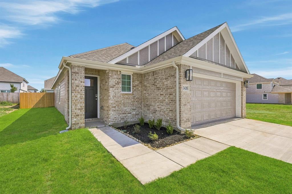 2428 Southern Magnolia Dr, Fort Worth, TX 76123 photo