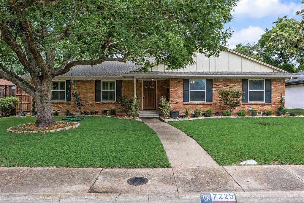 7225 Heathermore Dr, Dallas, TX 75248 photo