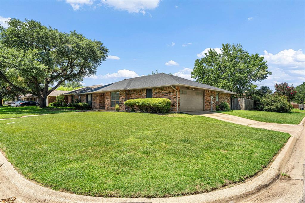 4600 Applewood Rd, Fort Worth, TX 76133 photo