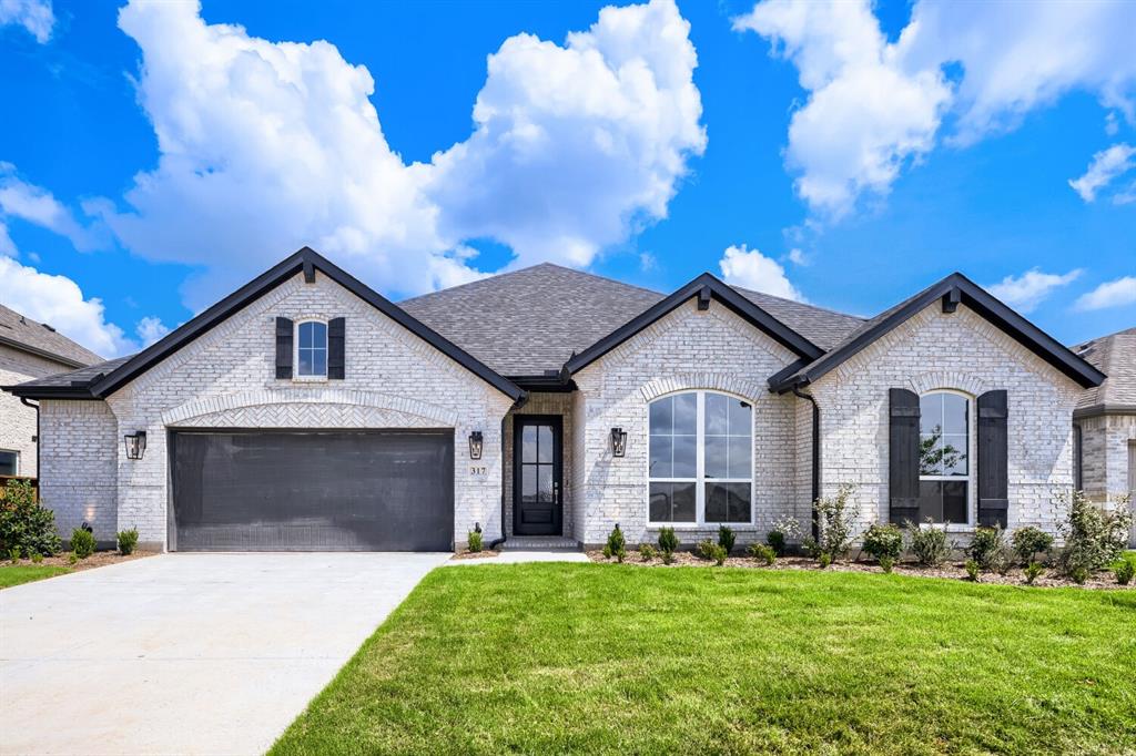 317 Barn Swallow Dr, Celina, TX 75009