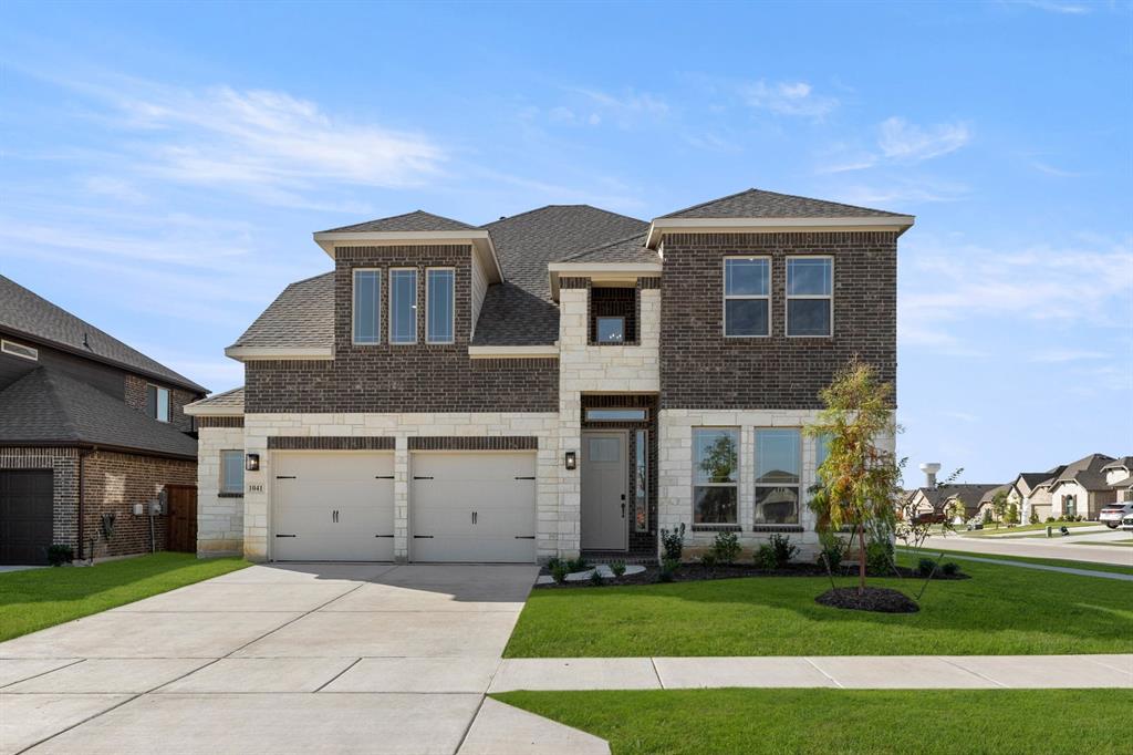 1041 Moss Grove Trl, Justin, TX 76247