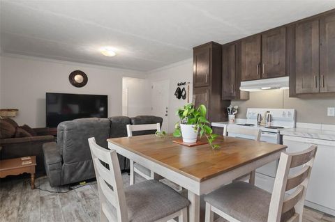 Manufactured Home in Granbury TX 210 Paula Court.jpg