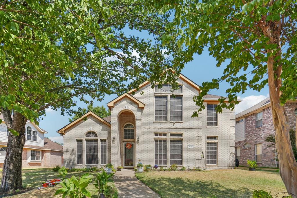 1517 Mountain Laurel Ln, Desoto, TX 75115
