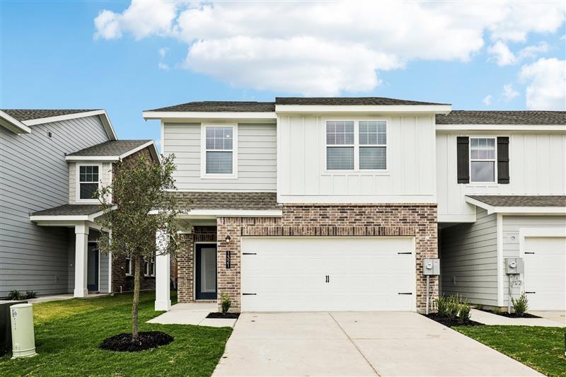 924 Penrose Dr, Cedar Hill, TX 75104