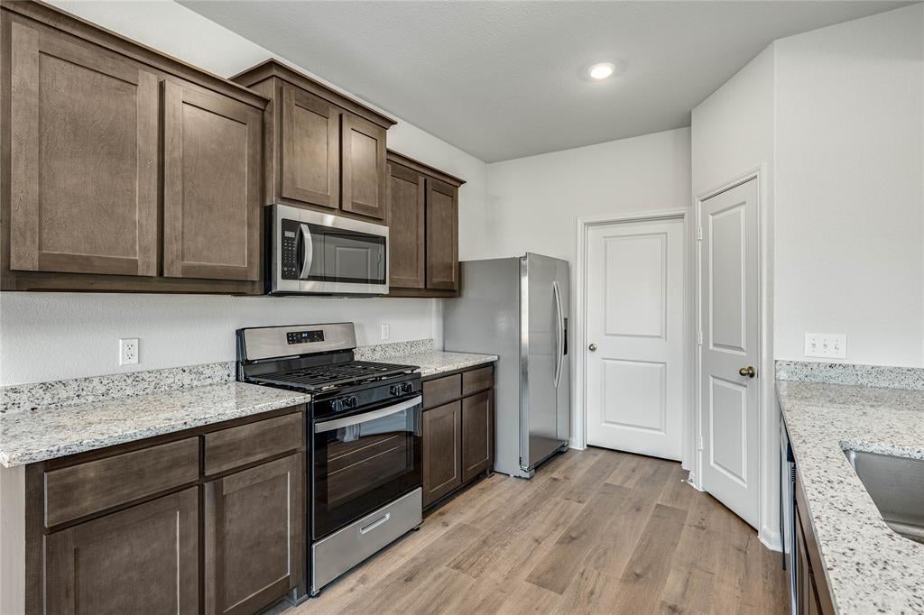11117 Santana Dr, Fort Worth, TX 76108 photo