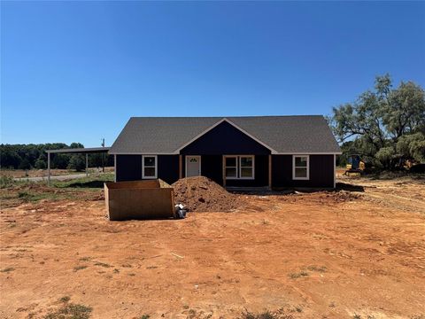 Single Family Residence in Springtown TX 220 East Bradshaw Road.jpg