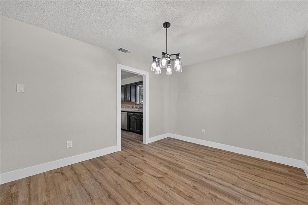 1450 Juniper Ln, Lewisville, TX 75077 photo