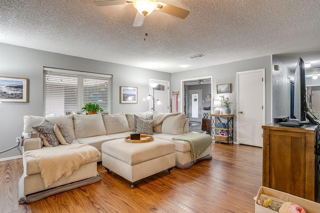 5011 Ledgestone Dr, Fort Worth, TX 76132 photo