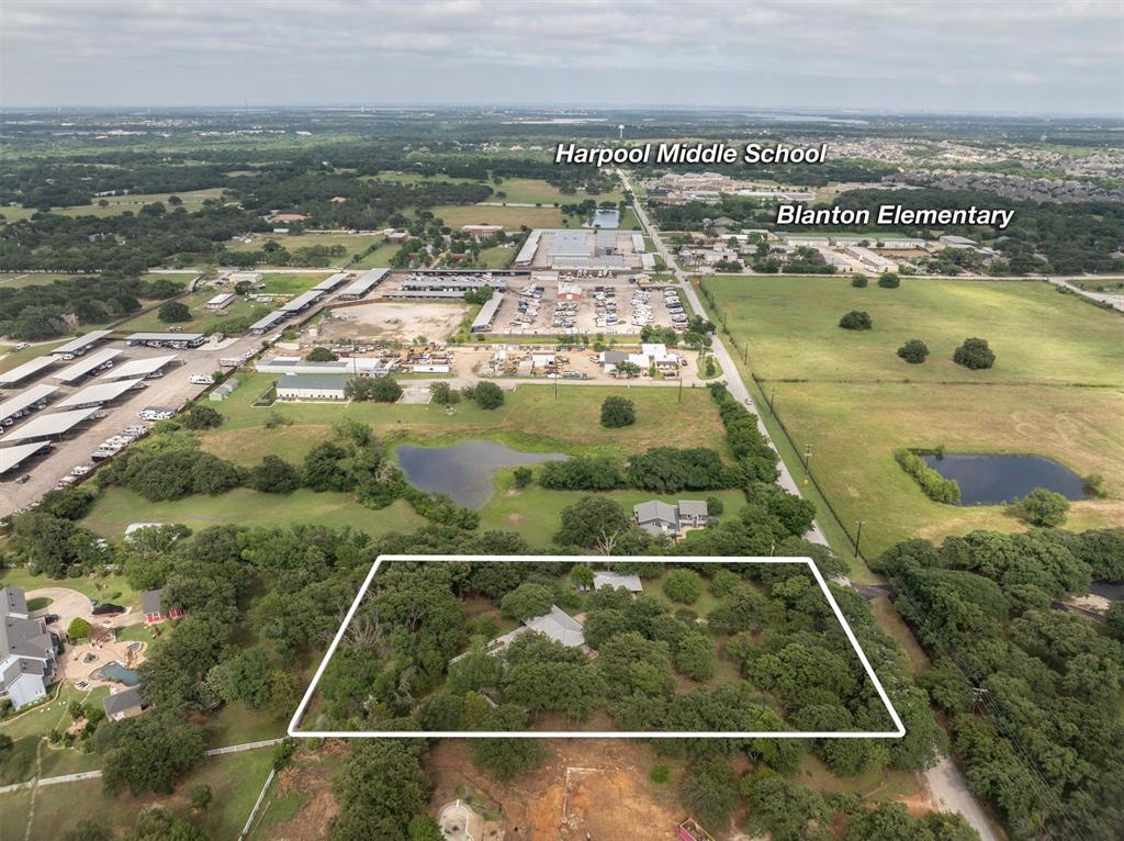 Single Family Residence in Argyle TX 1933 E Hickory Hill Road 37.jpg
