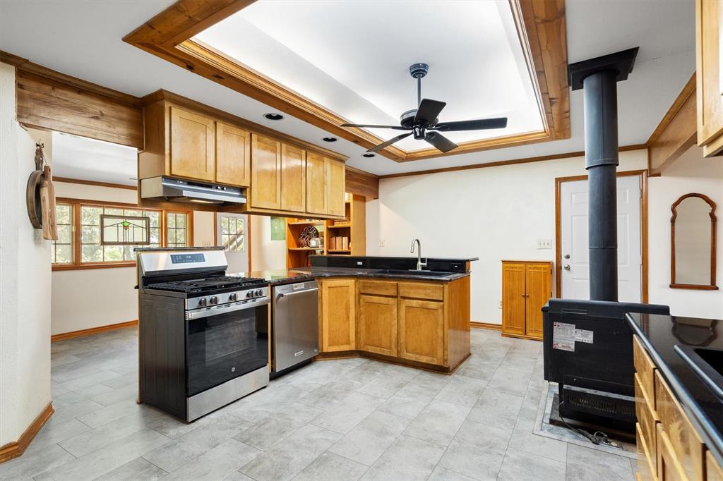 Single Family Residence in Argyle TX 1933 E Hickory Hill Road 15.jpg