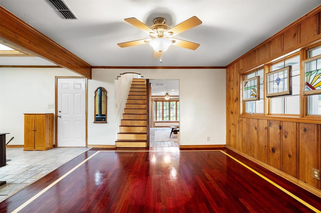 Single Family Residence in Argyle TX 1933 E Hickory Hill Road 10.jpg