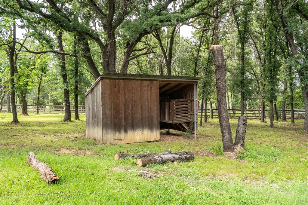 Single Family Residence in Argyle TX 1933 E Hickory Hill Road 32.jpg