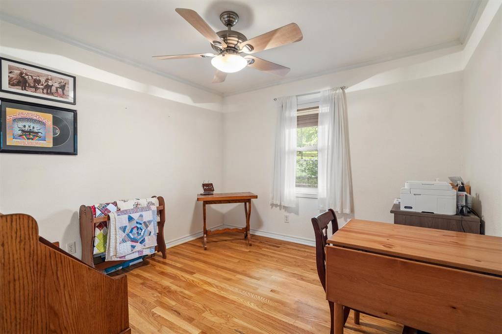 Single Family Residence in Argyle TX 1933 E Hickory Hill Road 24.jpg