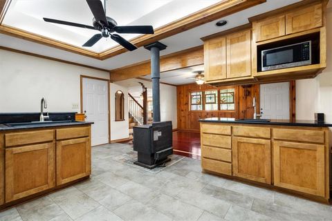Single Family Residence in Argyle TX 1933 E Hickory Hill Road 17.jpg