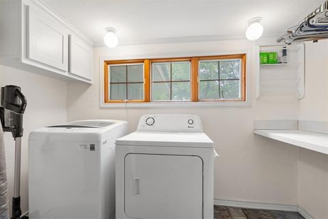 Single Family Residence in Argyle TX 1933 E Hickory Hill Road 21.jpg