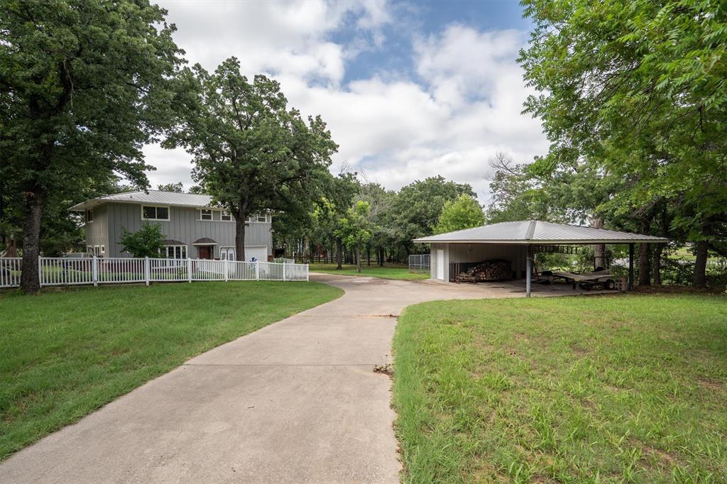 Single Family Residence in Argyle TX 1933 E Hickory Hill Road 1.jpg