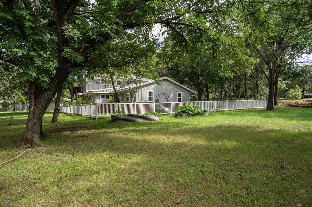 Single Family Residence in Argyle TX 1933 E Hickory Hill Road 34.jpg