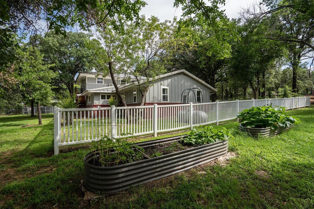 Single Family Residence in Argyle TX 1933 E Hickory Hill Road 33.jpg