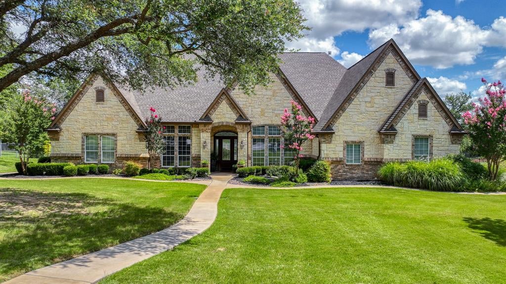 115 Autumn Spring Ct, Weatherford, TX 76087