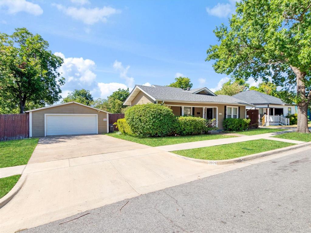 3024 Purington Ave, Fort Worth, TX 76103