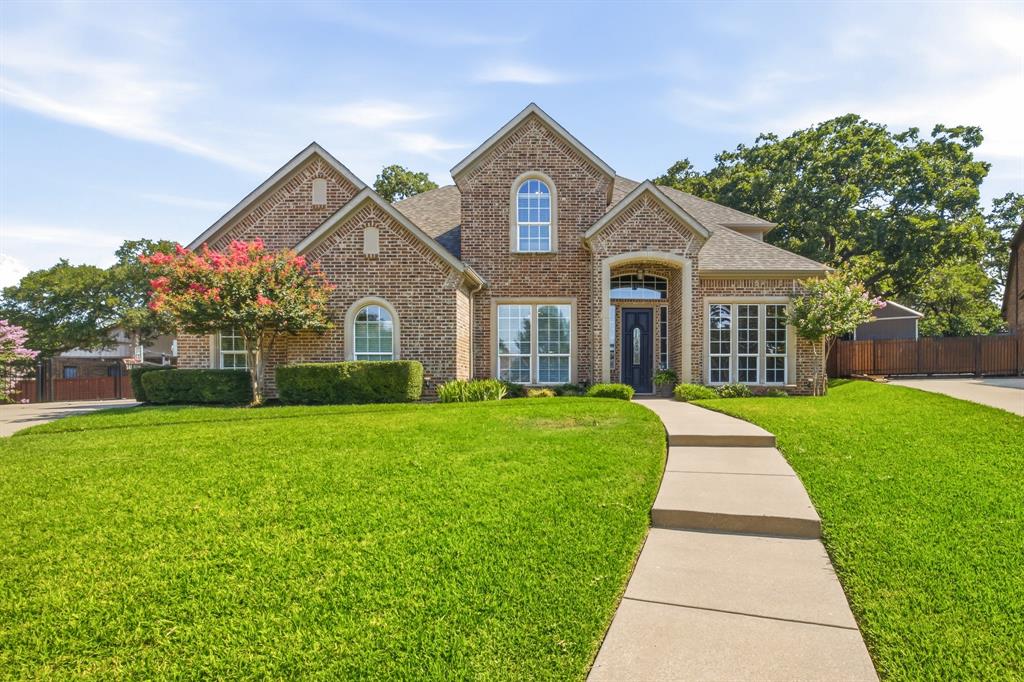 710 Knott Ct, Euless, TX 76039