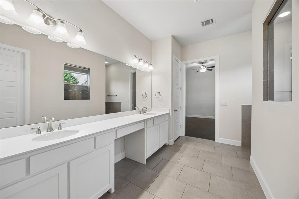 4016 Red Lynx Ln, Arlington, TX 76005 photo