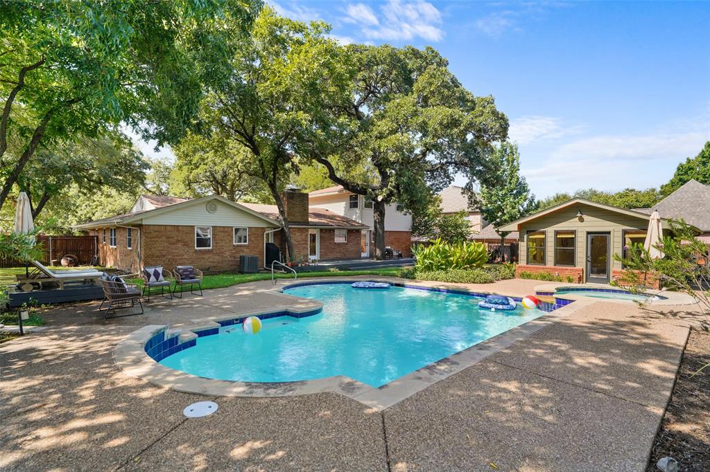 1417 Sylvan Dr, Arlington, TX 76012 photo