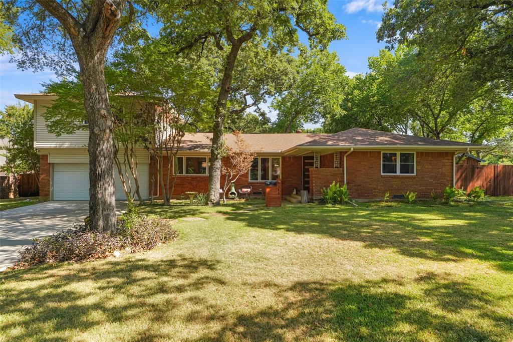 1417 Sylvan Dr, Arlington, TX 76012 photo