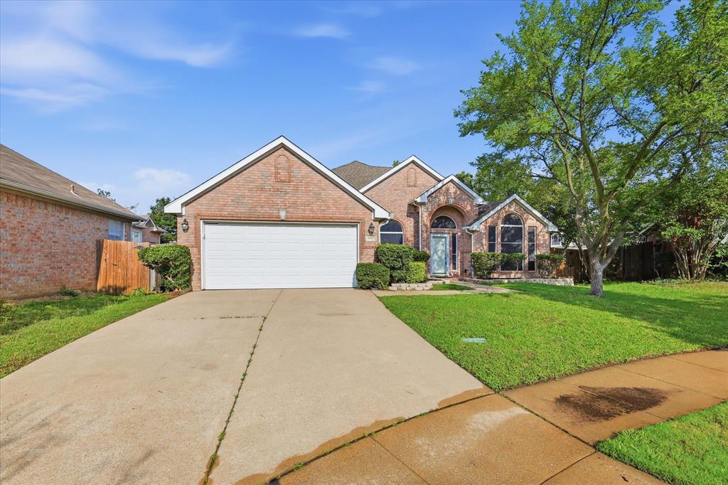 5375 Natchez Trl, Fort Worth, TX 76137 photo