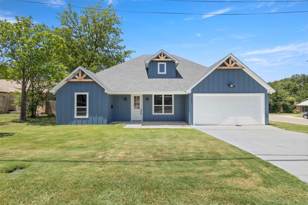 621 Oaklawn Dr, River Oaks, TX 76114