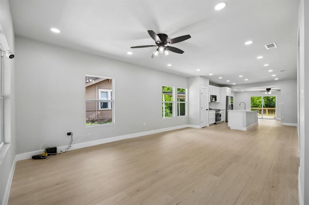 312 Leads St, Dallas, TX 75203 photo