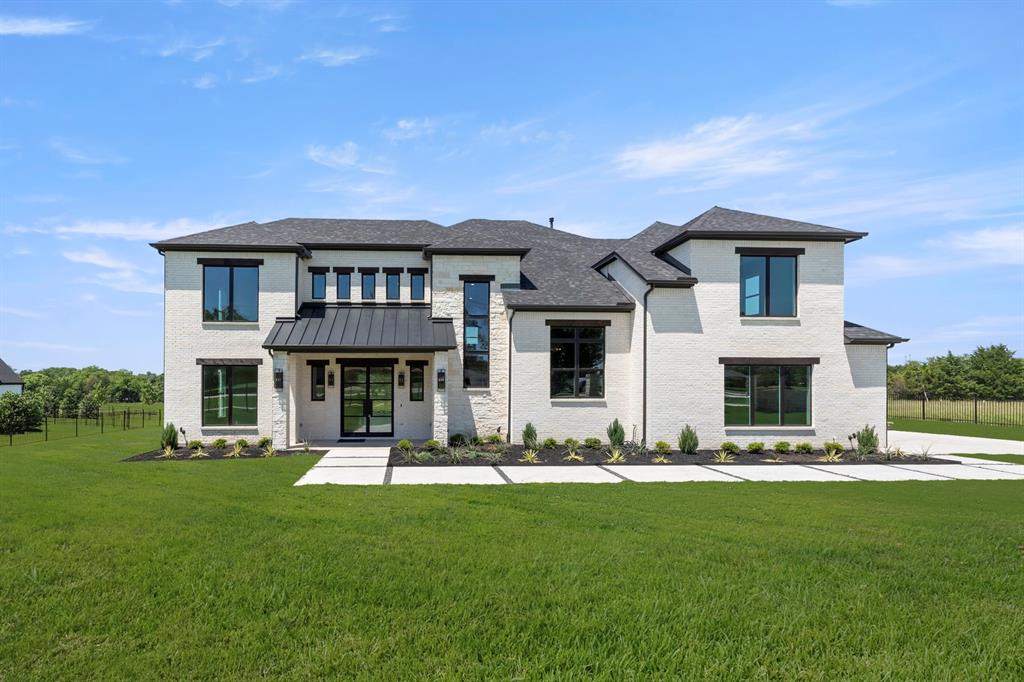 208 Terry Ln, Heath, TX 75032
