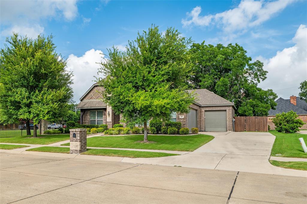 103 Water Garden Dr, Waxahachie, TX 75165 photo