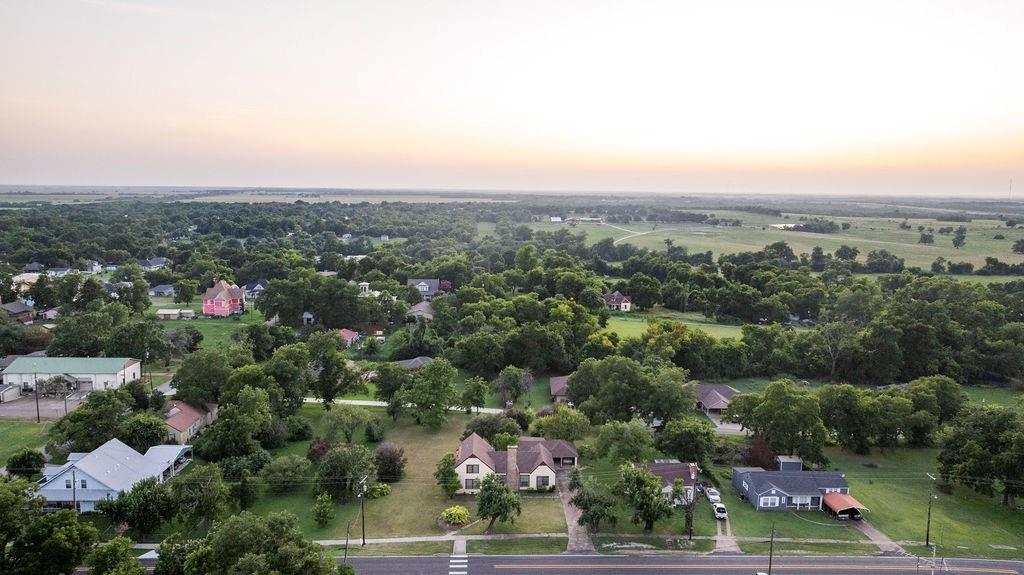 701 5 St, Honey Grove, TX 75446 photo