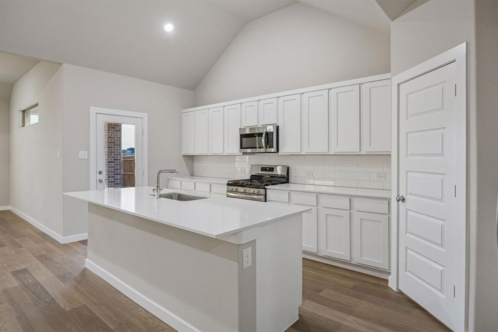 444 Hocking Hills Dr, Waxahachie, TX 75165 photo