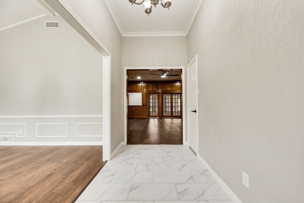 915 Greenbriar Ln, Duncanville, TX 75137 photo