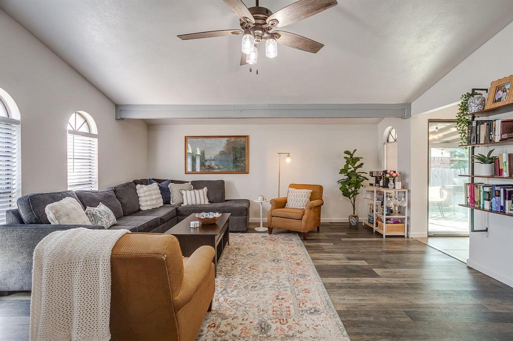 1409 Whittenburg Dr, Fort Worth, TX 76134 photo