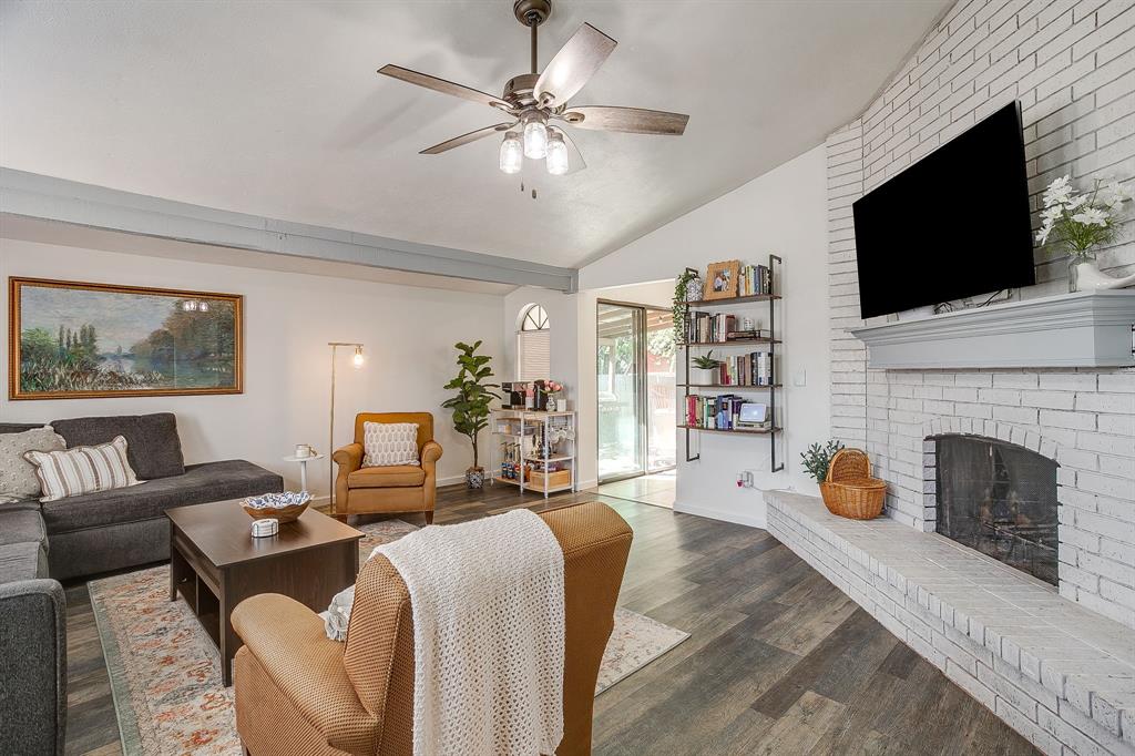 1409 Whittenburg Dr, Fort Worth, TX 76134 photo