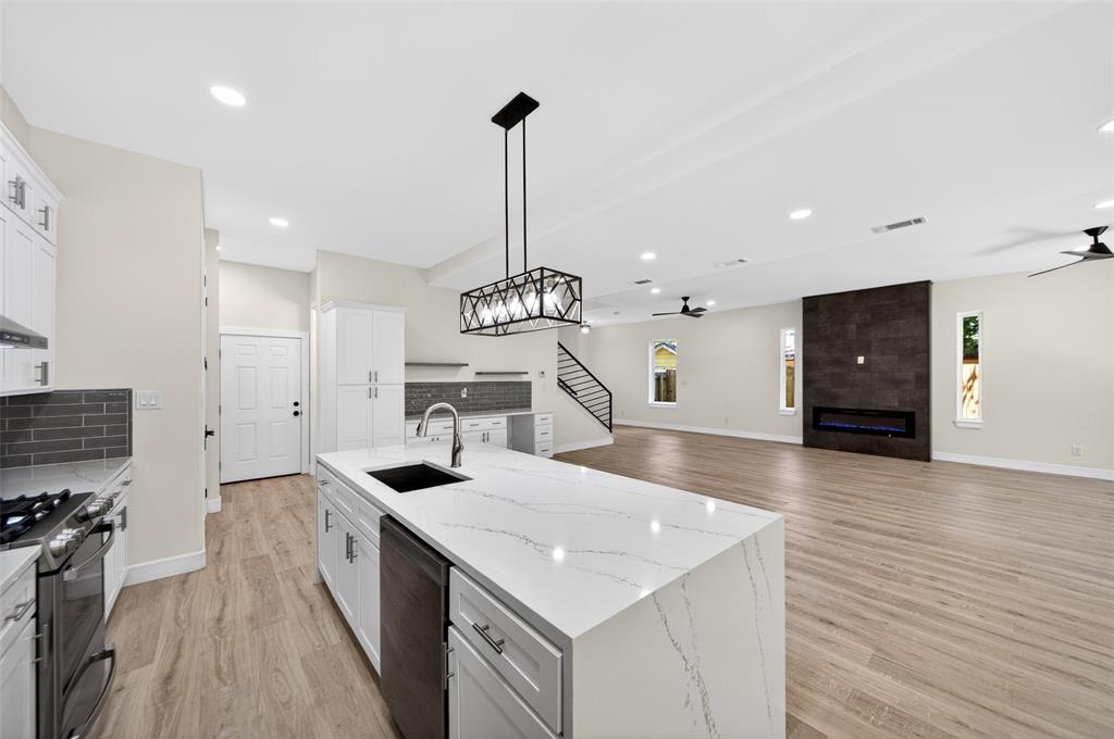 4128 Pluto St, Dallas, TX 75212 photo