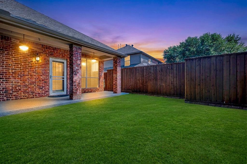 14687 Holly Leaf Dr, Frisco, TX 75035 photo