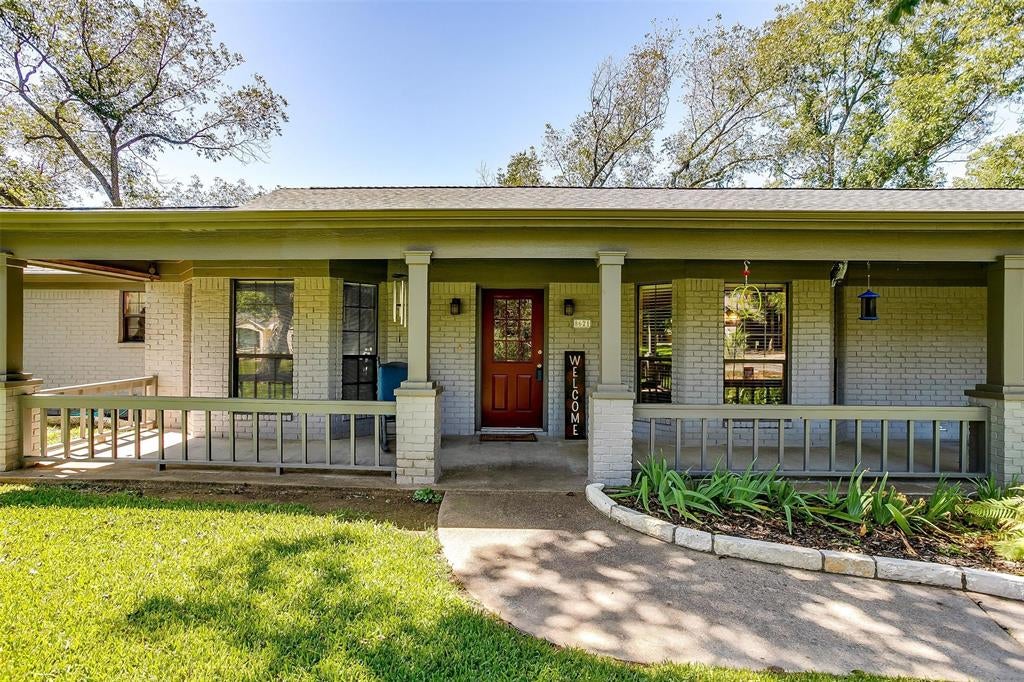 8621 Ravenswood Rd, Granbury, TX 76049 photo