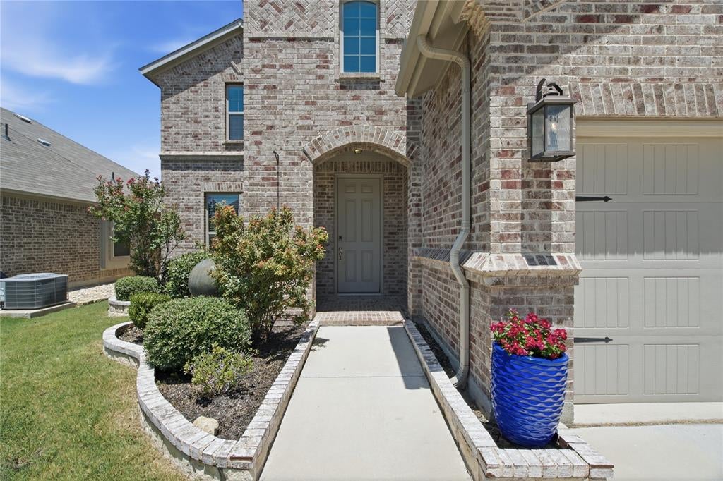 5616 Salt Spring Dr, Fort Worth, TX 76179 photo
