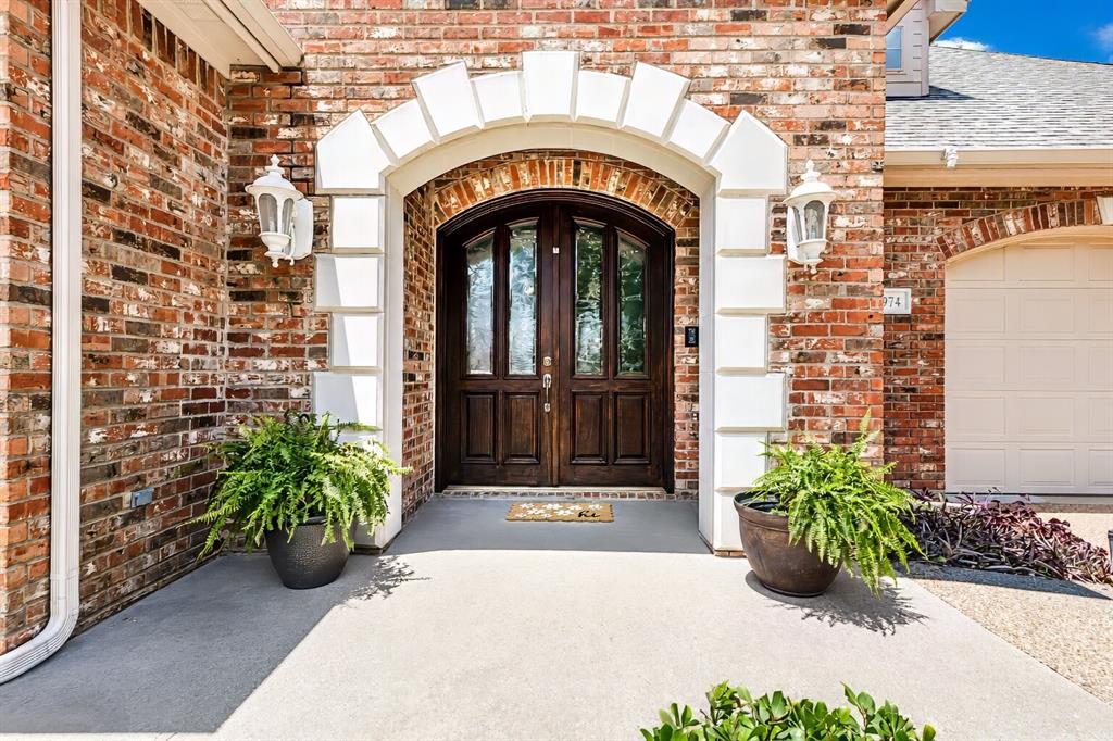 5974 River Bend Dr, Benbrook, TX 76132 photo