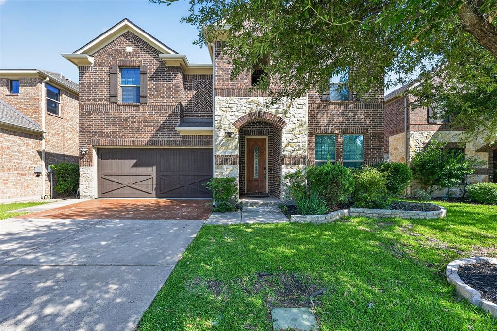 1049 Chickasaw Dr, Carrollton, TX 75010