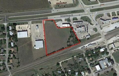 Unimproved Land in Venus TX 109 W Highway 67.jpg