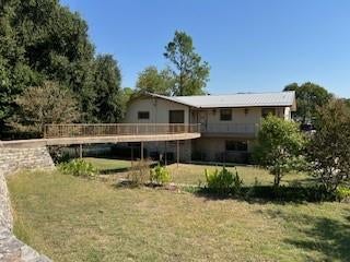 201 Peninsula Ct, Granbury, TX 76048