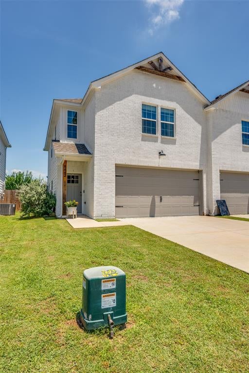 8442 Jay St, White Settlement, TX 76108