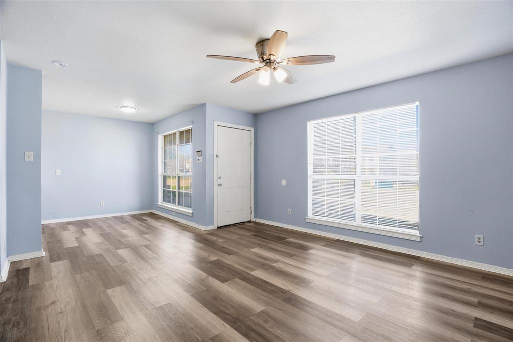 609 Race St, Crowley, TX 76036