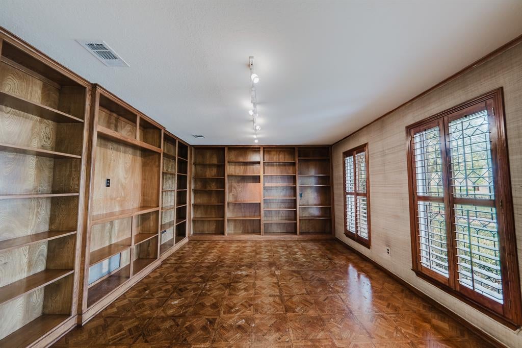 7500 Teakwood Ct, Fort Worth, TX 76112 photo