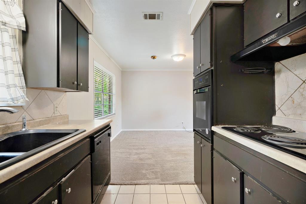 2455 Cypress Dr, Paris, TX 75460 photo